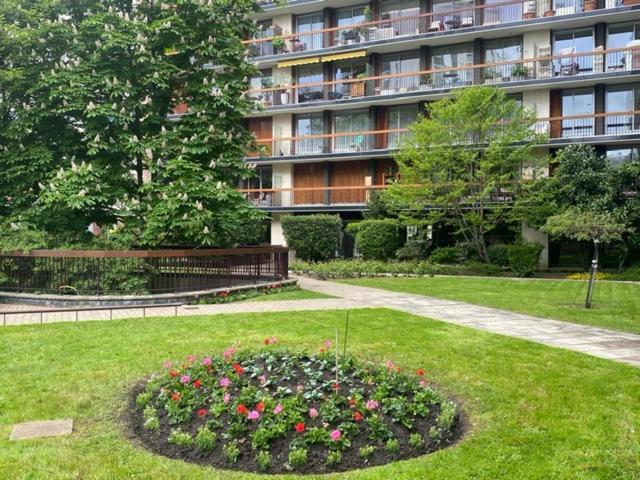 T2 Lumineux Avec Terrasse Apartment Boulogne-Billancourt Exterior photo
